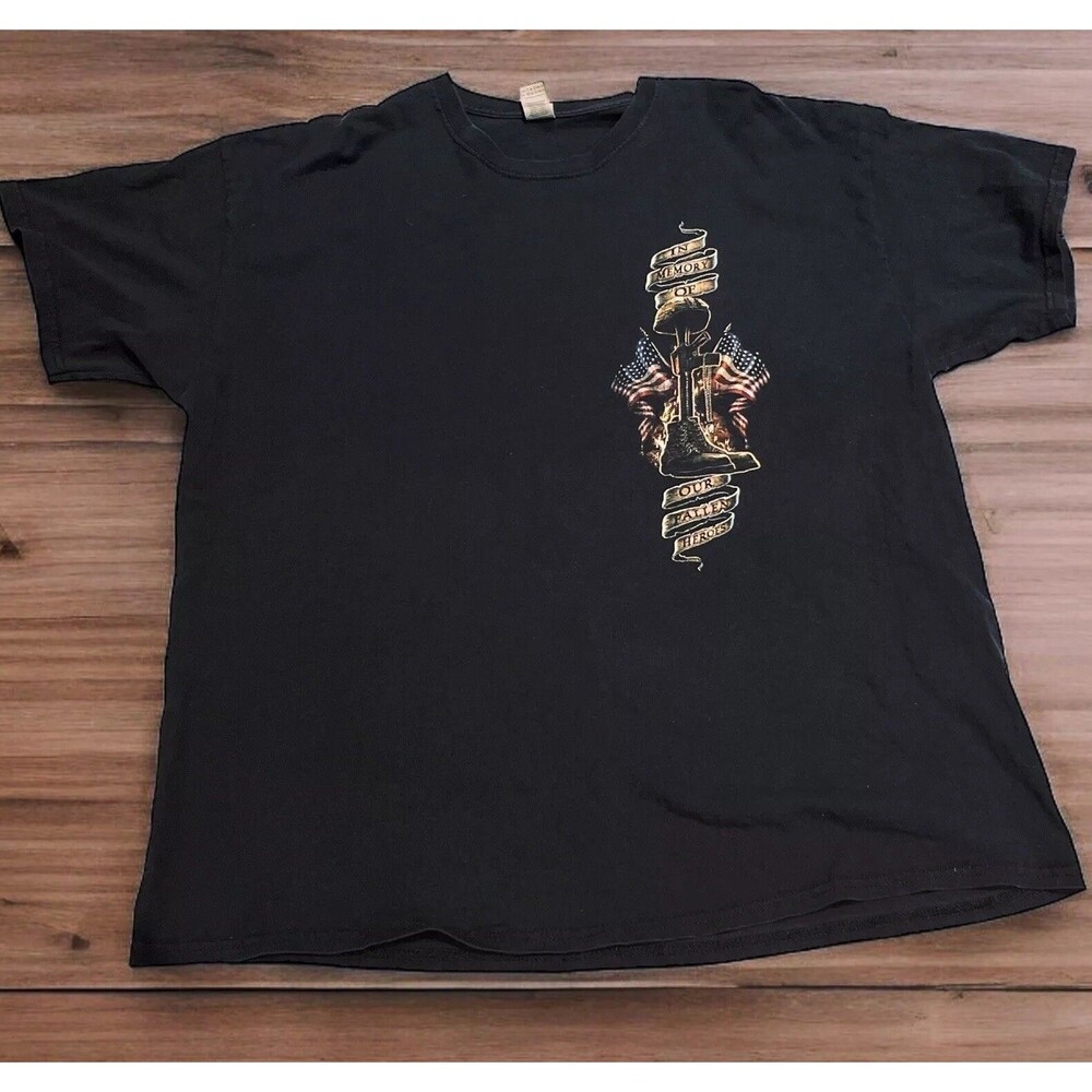 Black T-shirt 4th of July In Memory Of Our Hero’s Home Of The Free Men’s 2XL